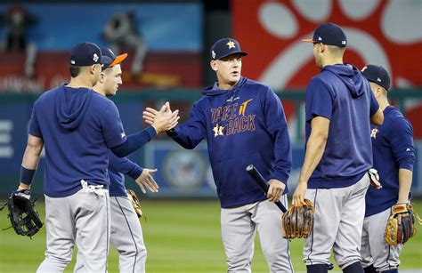 5-game edge on Seattle entering the season's final weekend, and a sweep in Arizona this weekend will guarantee a Houston playoff berth. . Gameday astros